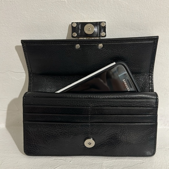 Brighton black croc embossed leather clutch/wallet w/ chain - Picture 5 of 15